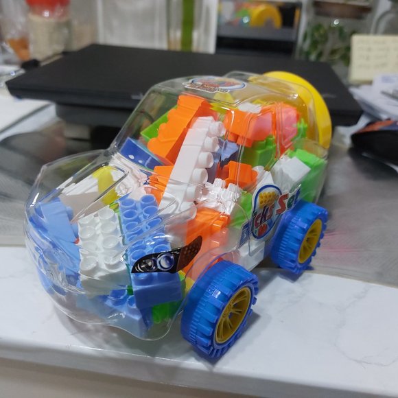 Bricks Play and Learn Bricks Set DIY Assembling BLOCKS In Clear Car Box Cute - Picture 2 of 7